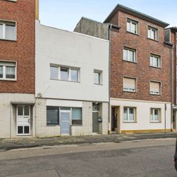 Mittendrin! Einfamilienhaus oder 2-Familienhaus mit Ladenlokal! Sie haben die Wahl