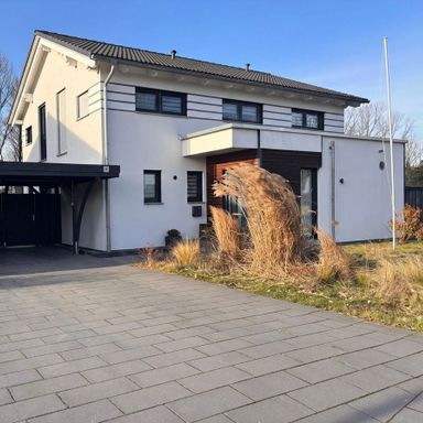 Modernes Einfamilienhaus – naturnah und komfortabel im Grünen wohnen!