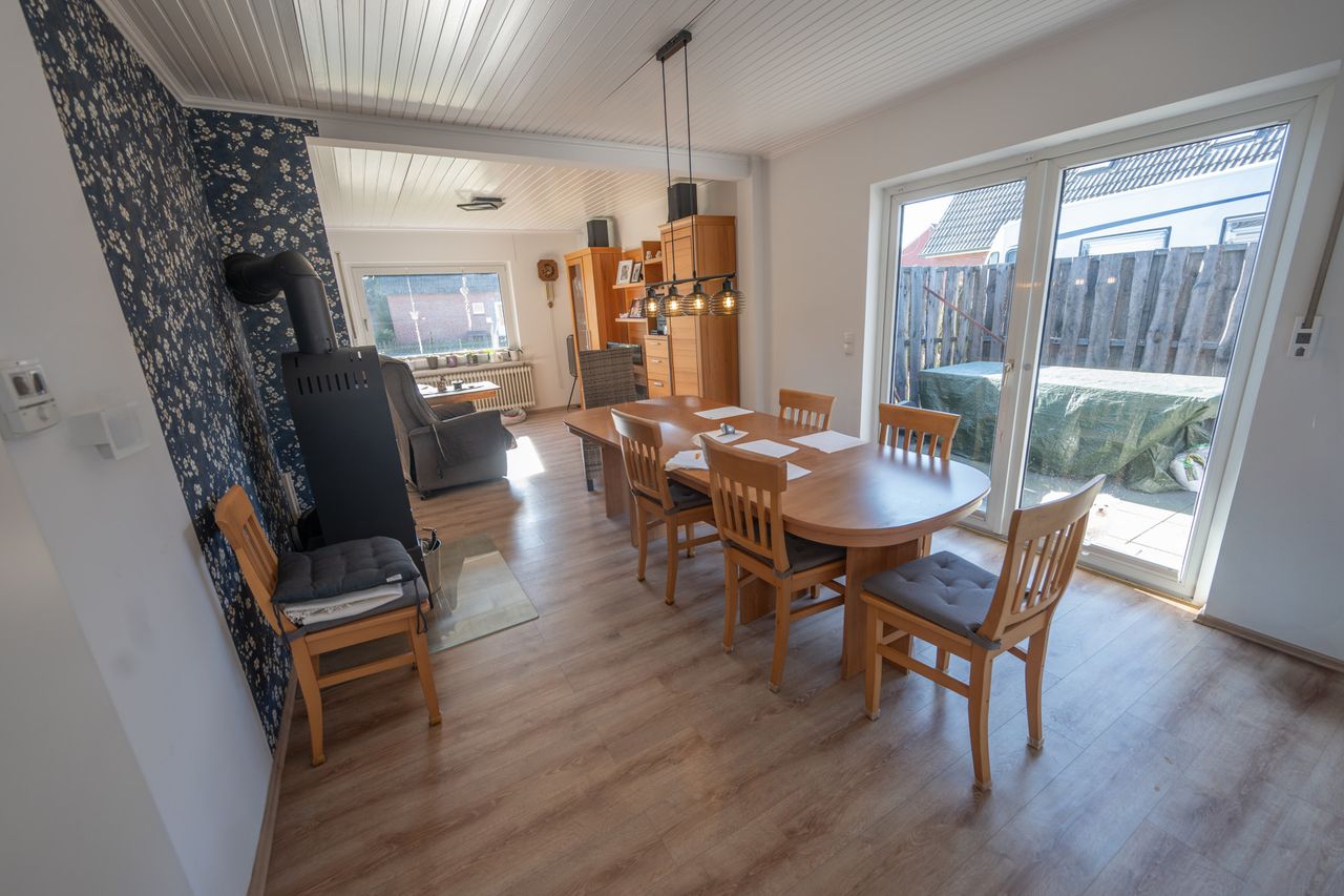 Blick ins Esszimmer