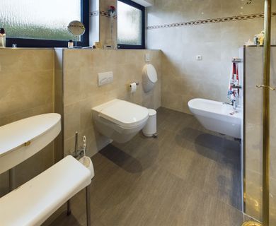 Badezimmer -2-