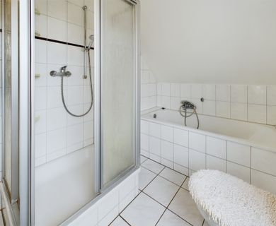 Badezimmer -2-