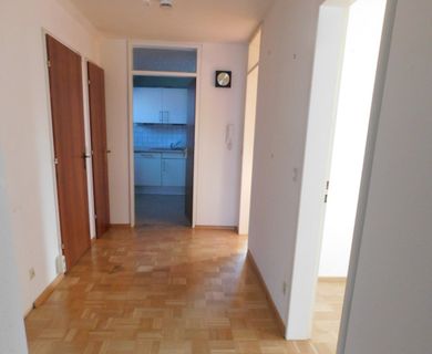 Helle Dachgeschoßwohnung – sofort beziehbar