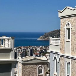 Ihr Rückzugsort in Alanya/Cikcilli : 2+1 Wohnung mit spektakulärem Meer- und Burgblick