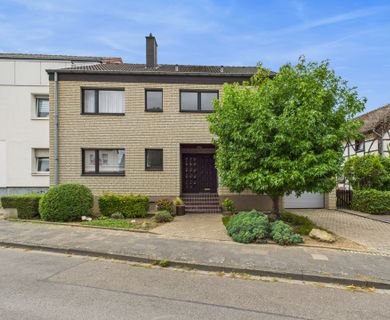 Einfamilienhaus in hervorragender Lage mit Garage und schönem Garten!