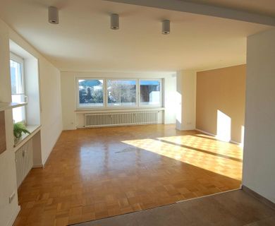 Ruhige Erdgeschoßwohnung mit Südterrasse und großem Gartenanteil
