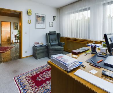 Büro -2-