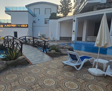 Pool -1-