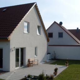 Stilvolles Wohnen, herrlicher Garten, Neubau 2004- ohne Provision!