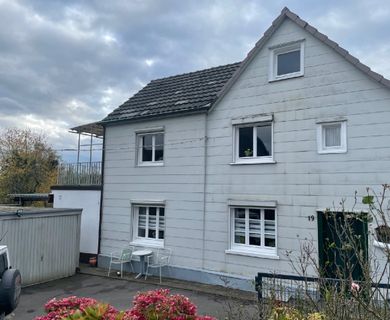 Wohnen in idyllischer Umgebung  freistehendes Fachwerkhaus in  SG -Widdert