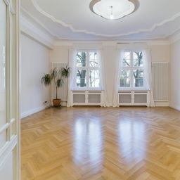 Altbaucharme trifft auf Komplettsanierung!