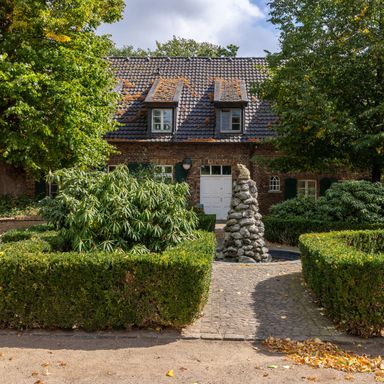 Luxuriöses 12 ha Landgut mit Reitplatz zu verkaufen