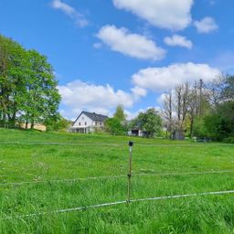 Pferdehof in Alleinlage auf ca. 2,7 ha zu verkaufen