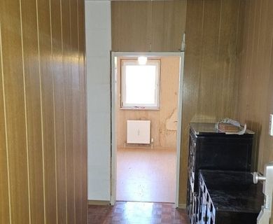 Renovierungsbedürftige 3-Zimmerwohung in Top Lage am Kaiserlei