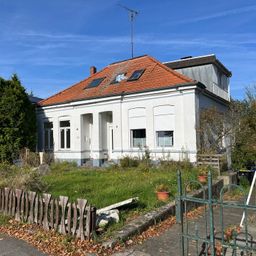 Renovieren oder Neubau – Zwei Doppelhäuser in zentrale Lage mit großem Potenzial