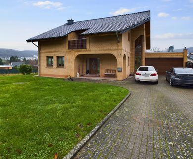 Naturnahes Leben und großzügiges Wohnen.. Freistehendes Einfamilienhaus mit Sauna in Hasenfeld!
