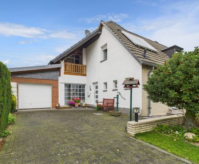 Zwei attraktive Einfamilienhäuser -Ideale Kombination aus Eigennutzung und Kapitalanlage!