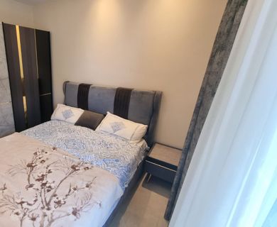 Schlafzimmer -1-