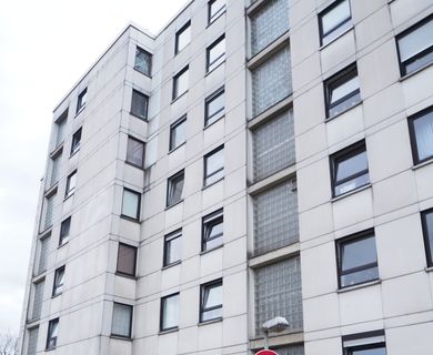 Helle und gepflegte Wohnung in Mariaweiler – Balkon & Aufzug inklusive