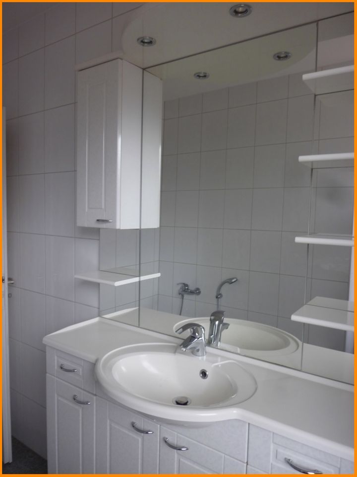 Bad mit Wanne(1)