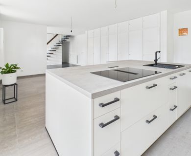 Modernisierte Maisonette-Wohnung mit Garten, Balkon und moderner Ausstattung in Düren!