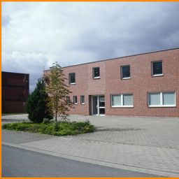 Großzügige Lagerhalle !