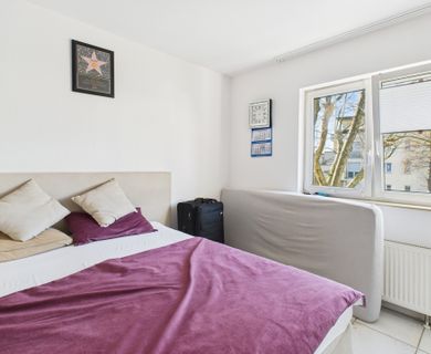 Schlafzimmer -1-