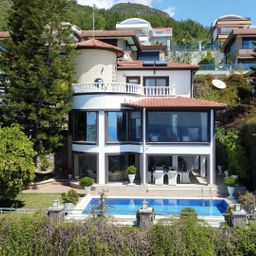 Exklusive Villa mit Privatpool und Meerblick in Alanya-Bektas