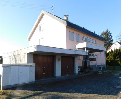 3-Familienhaus zum Aufteilen, Neuvermieten oder zum Eigenbezug