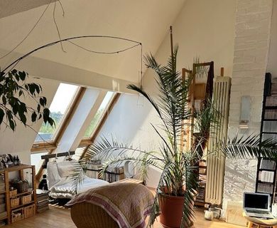 amarc21 – Liebhaber gesucht für charmantes MFH