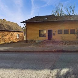 Zeit für frischen Wind – EFH mit 4 Zimmern, Carport und Keller zur individuellen Gestaltung!