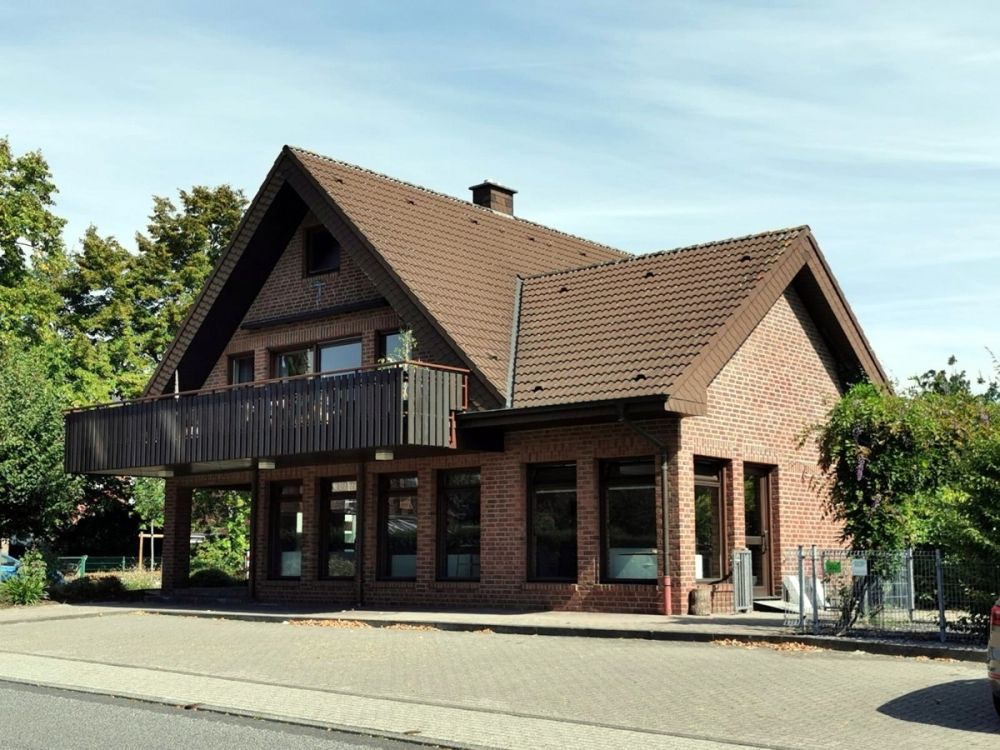 Straßenansicht