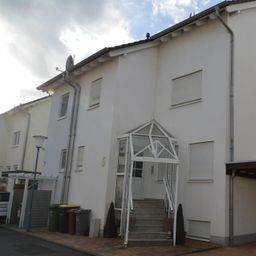 Doppelhaushälfte in Top Lage! Direkt in Erlensee, schöne Aussicht! Ideal für Familie mit Kindern.