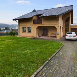 Naturnahes Leben und großzügiges Wohnen.. Freistehendes Einfamilienhaus mit Sauna in Hasenfeld!