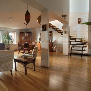 Exklusive Maisonette über den Dächern von Duisburg-Duissern – mit privater Dachterrasse sucht SIE!