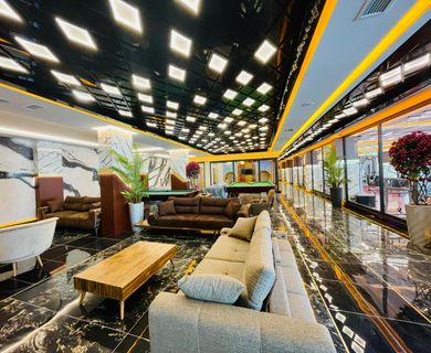 Lobby -2-