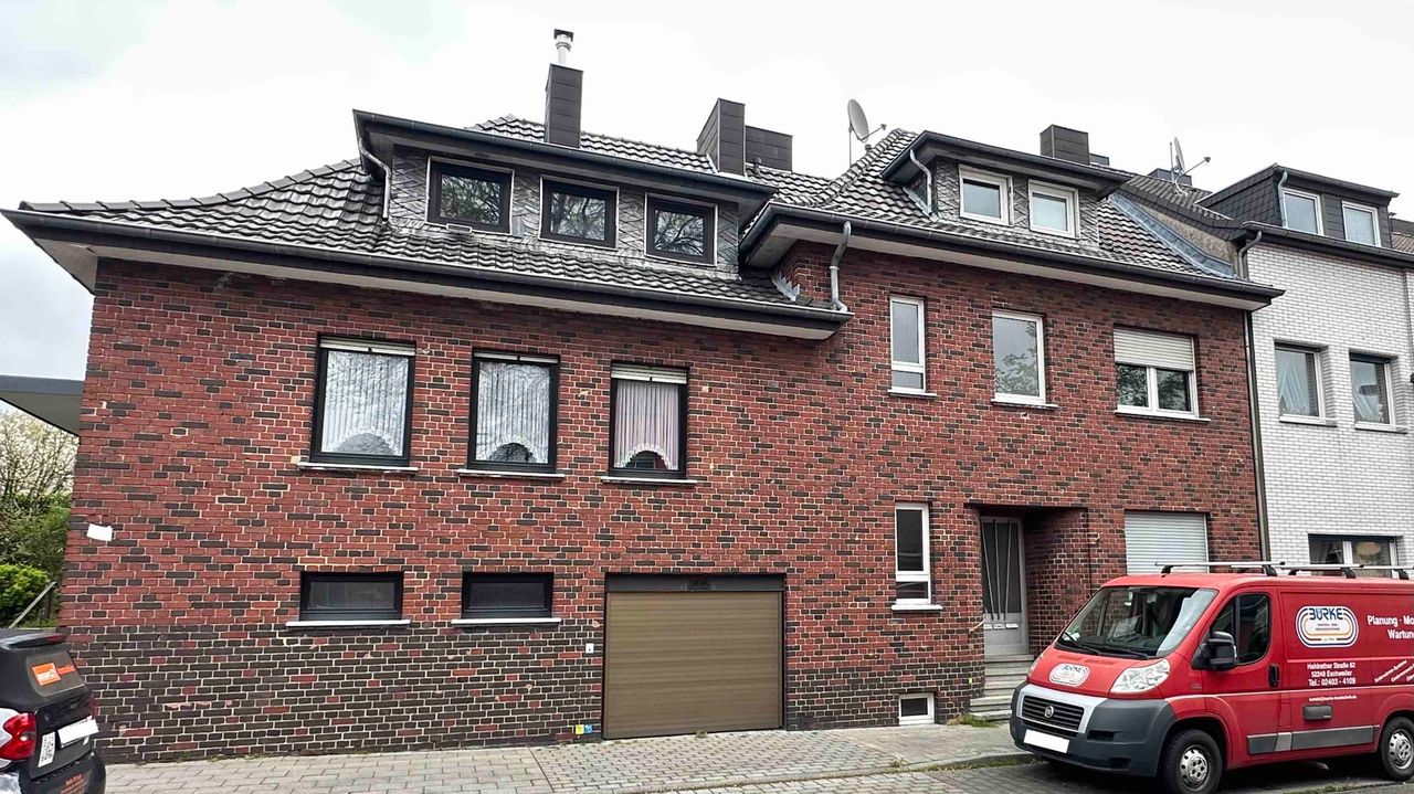 Straßenansicht