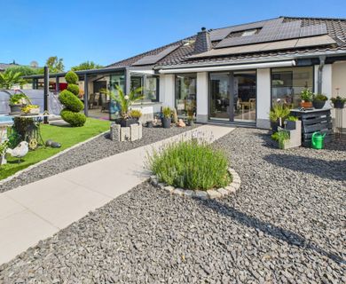 Traumhafter Bungalow mit Pool-Oase!