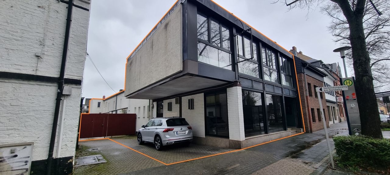 Gewerbe vorne und Hofeinfahrt1 - Kopie