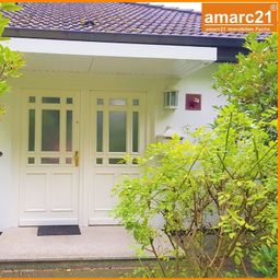 Sanierter Bungalow mit gepflegtem Garten und Einzelgarage